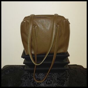 Kenneth Cole Tan Leather Purse